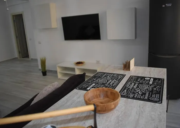 By The With A View * Mamaia